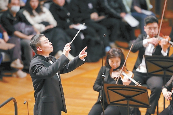 北京音乐舞台步入“新年时间”