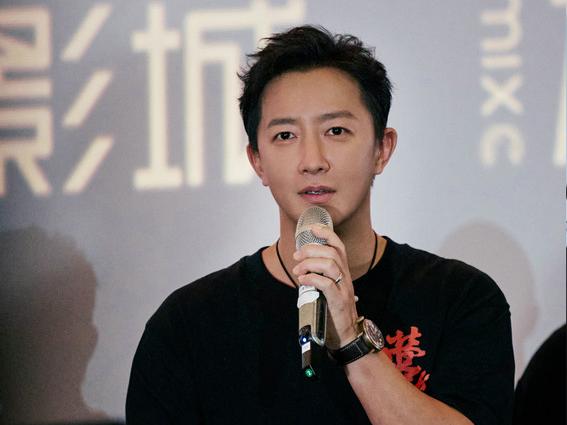 电影《营救飞虎》华南首映 东江纵队后代赞