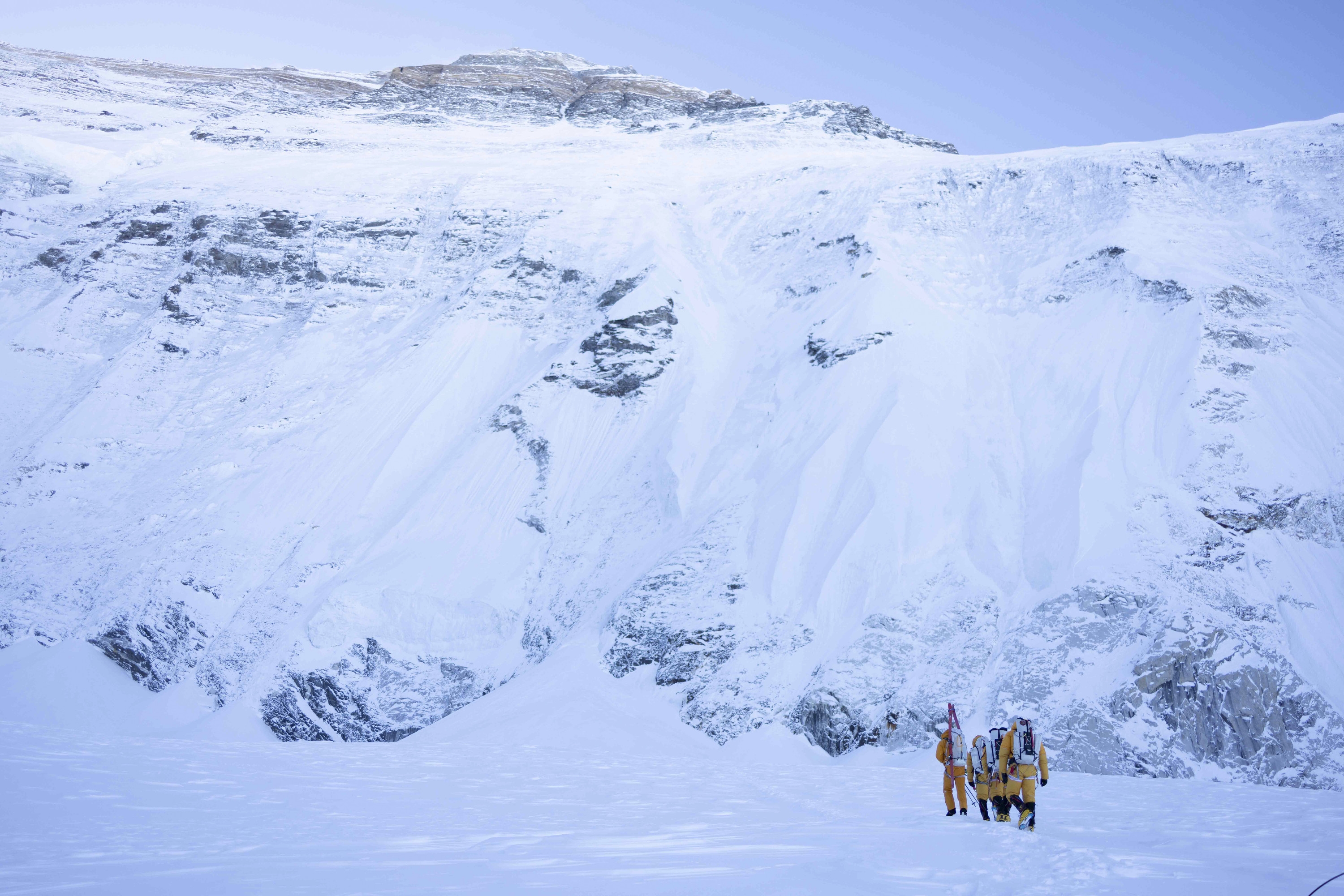 EverestTheOtherSide_34_R.jpg